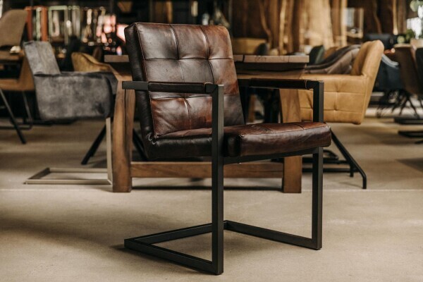 Chaise à suspension libre en cuir design industriel Buffalo Brun Pan