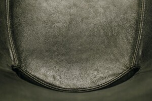 Vue détaillée de la coque recouverte de cuir