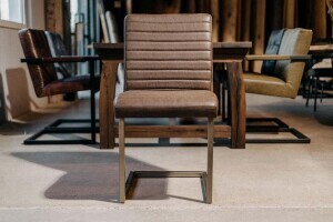 Chaise en cuir au design industriel Harold - Avis 2
